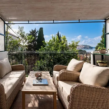Klario - Sea View Terrace & Free Parking Apartment Dubrovnik